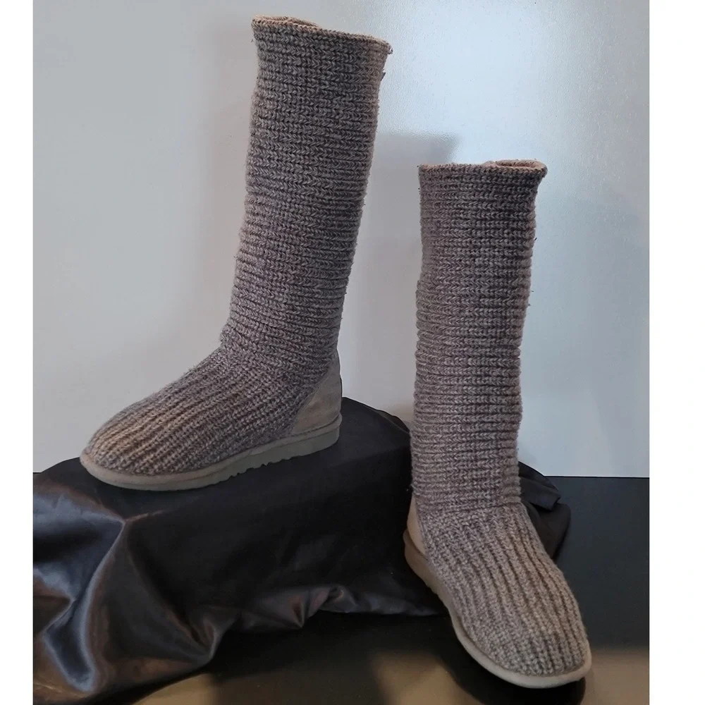 UGG Australia Cardy Grey Knit Tall Button Boots 5819 Womens‎ Size 7